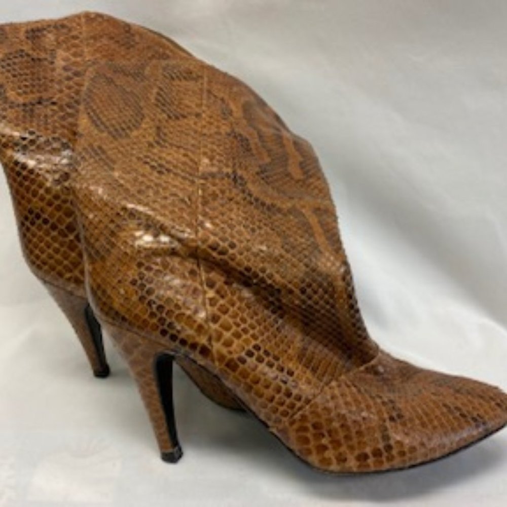 Arlene la marca heeled calf animal skin boots size
